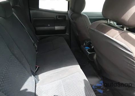 2011 Toyota Tundra Grade 4.6L V8 z USA, uszkodzony, nr VIN 5TFRM5F17BX025593